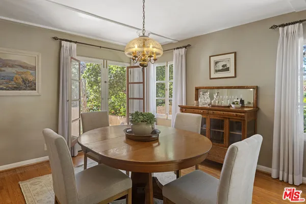 $1,895,000 | 885 Cumberland Road, Glendale, CA 91202