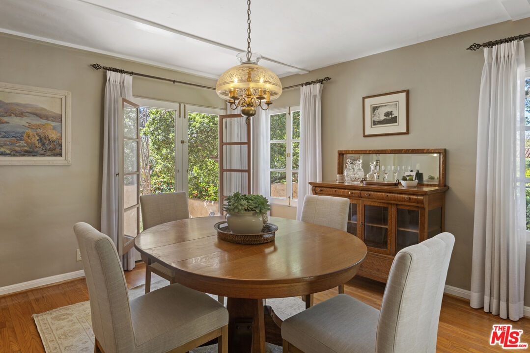 885 Cumberland Road Glendale, CA 91202 - Photo 12 of 30