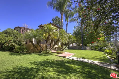 $1,895,000 | 885 Cumberland Road, Glendale, CA 91202