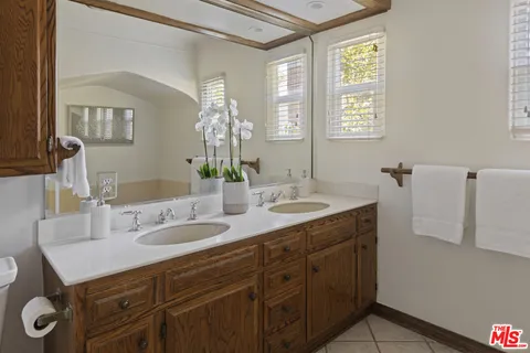 $1,895,000 | 885 Cumberland Road, Glendale, CA 91202