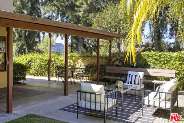 $1,895,000 | 885 Cumberland Road, Glendale, CA 91202