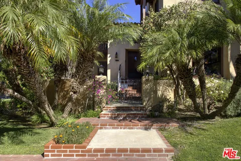 $1,895,000 | 885 Cumberland Road, Glendale, CA 91202