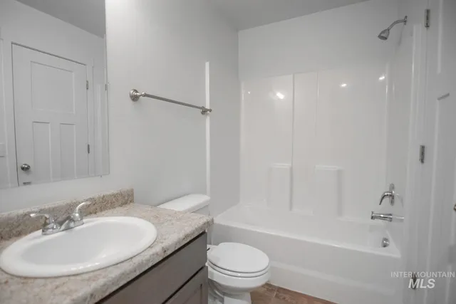 $690,000 | 4044 West Ski Jump Lane, Meridian, ID 83642