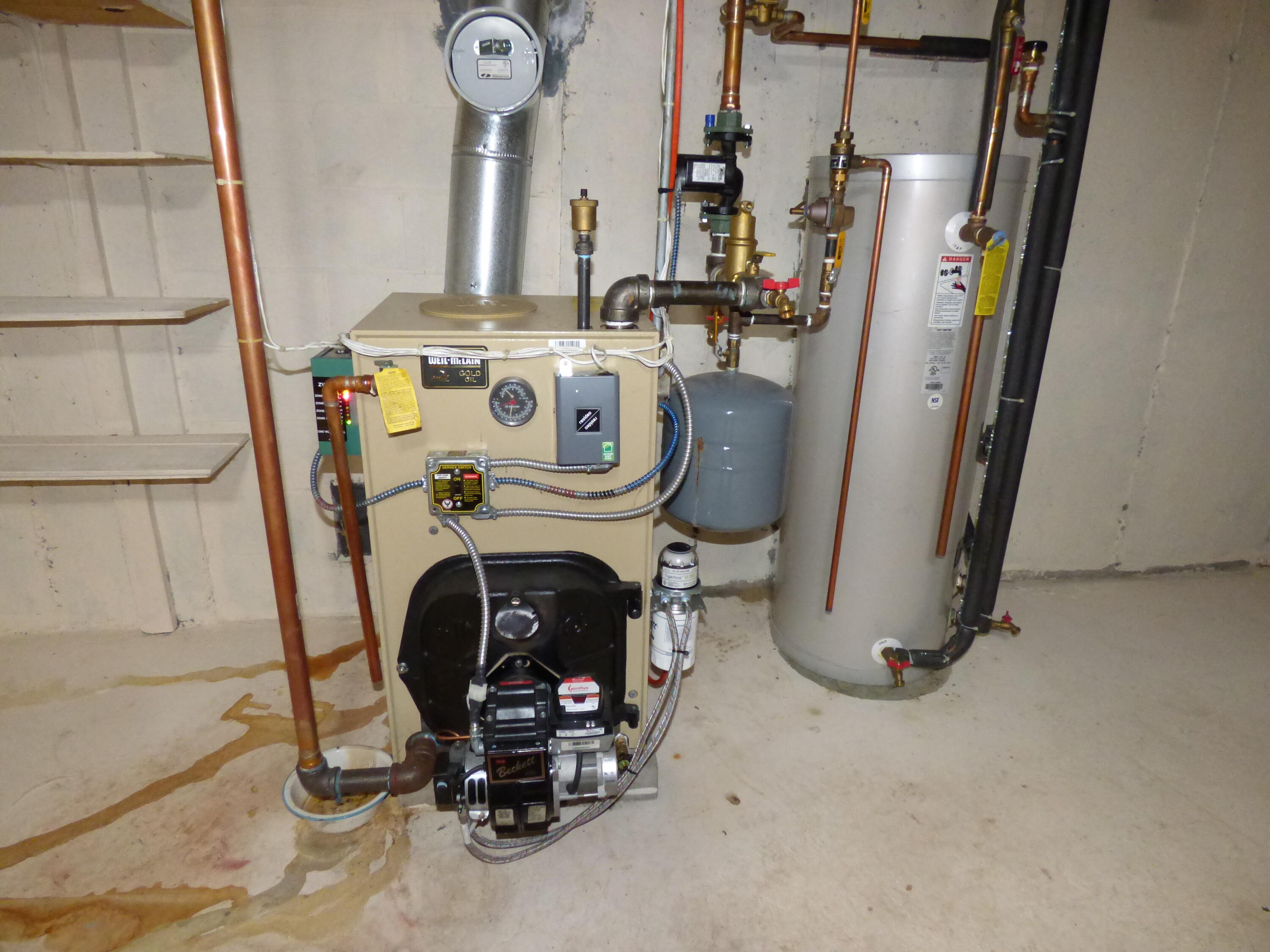 33 Lakeview Drive Sandwich, MA 02563 - Photo 22 of 32 a utility room with dryer and washer