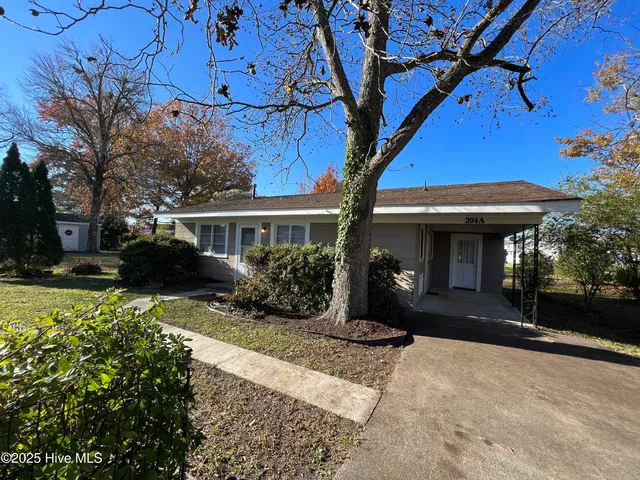 $1,250 | 204 A Woodland Street, Hertford, NC 27944