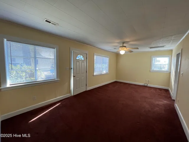 $1,250 | 204 A Woodland Street, Hertford, NC 27944