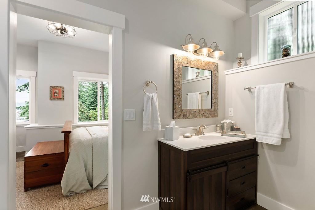 1348 East Bercot Road Freeland, WA 98249 - Photo 18 of 24 Gallery Image 18