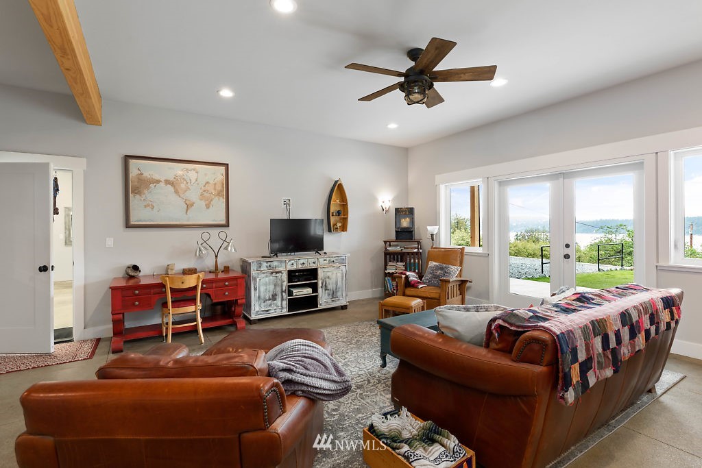 1348 East Bercot Road Freeland, WA 98249 - Photo 19 of 24 Gallery Image 19
