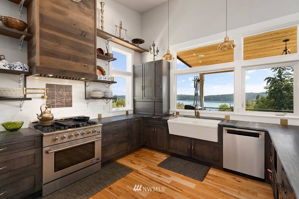 1348 East Bercot Road Freeland, WA 98249 - Photo 7 of 24 Gallery Image 7