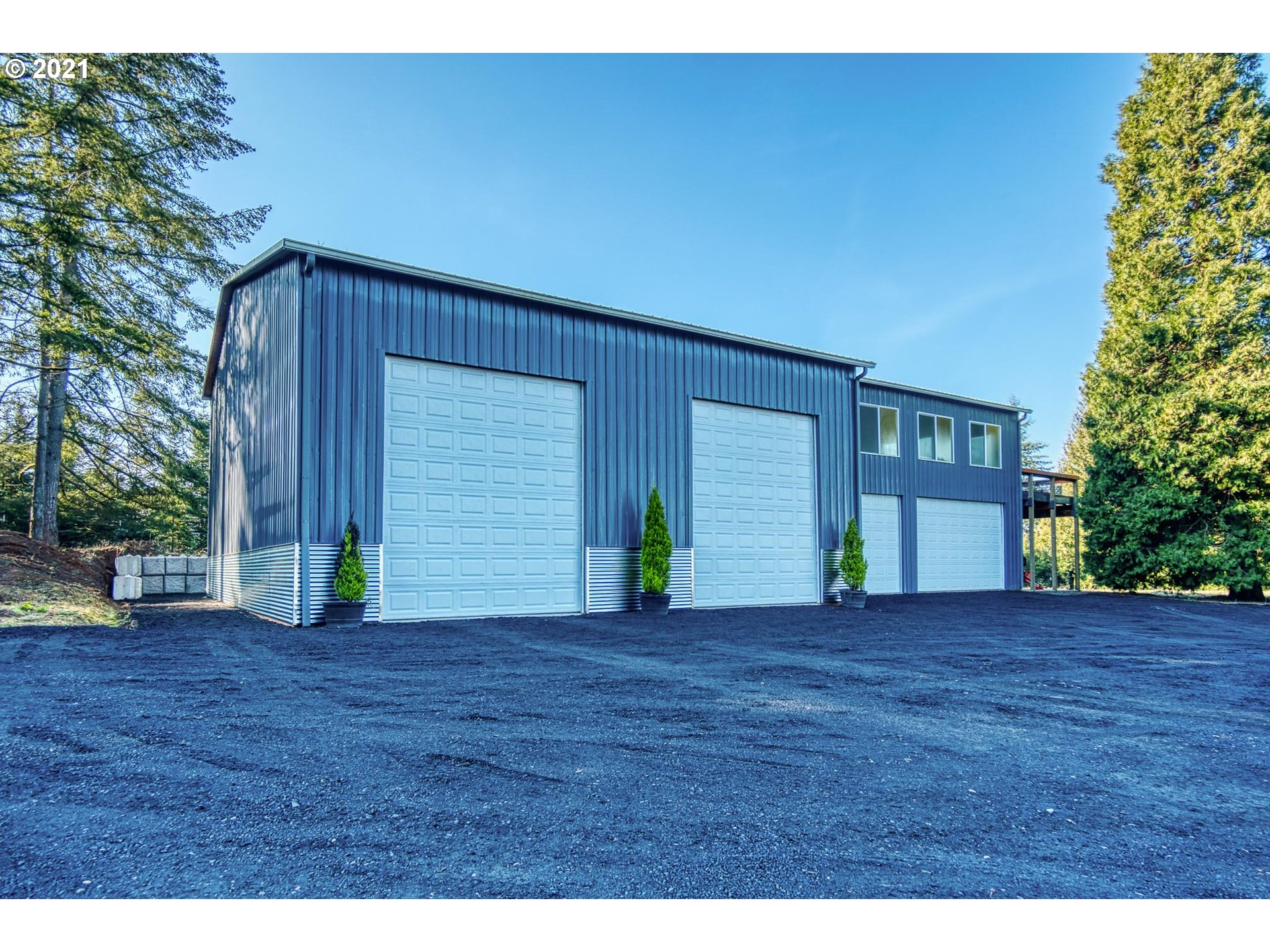 20093 Northwest Phillips Road Hillsboro, OR 97124 - Photo 3 of 20 Gallery Image 3