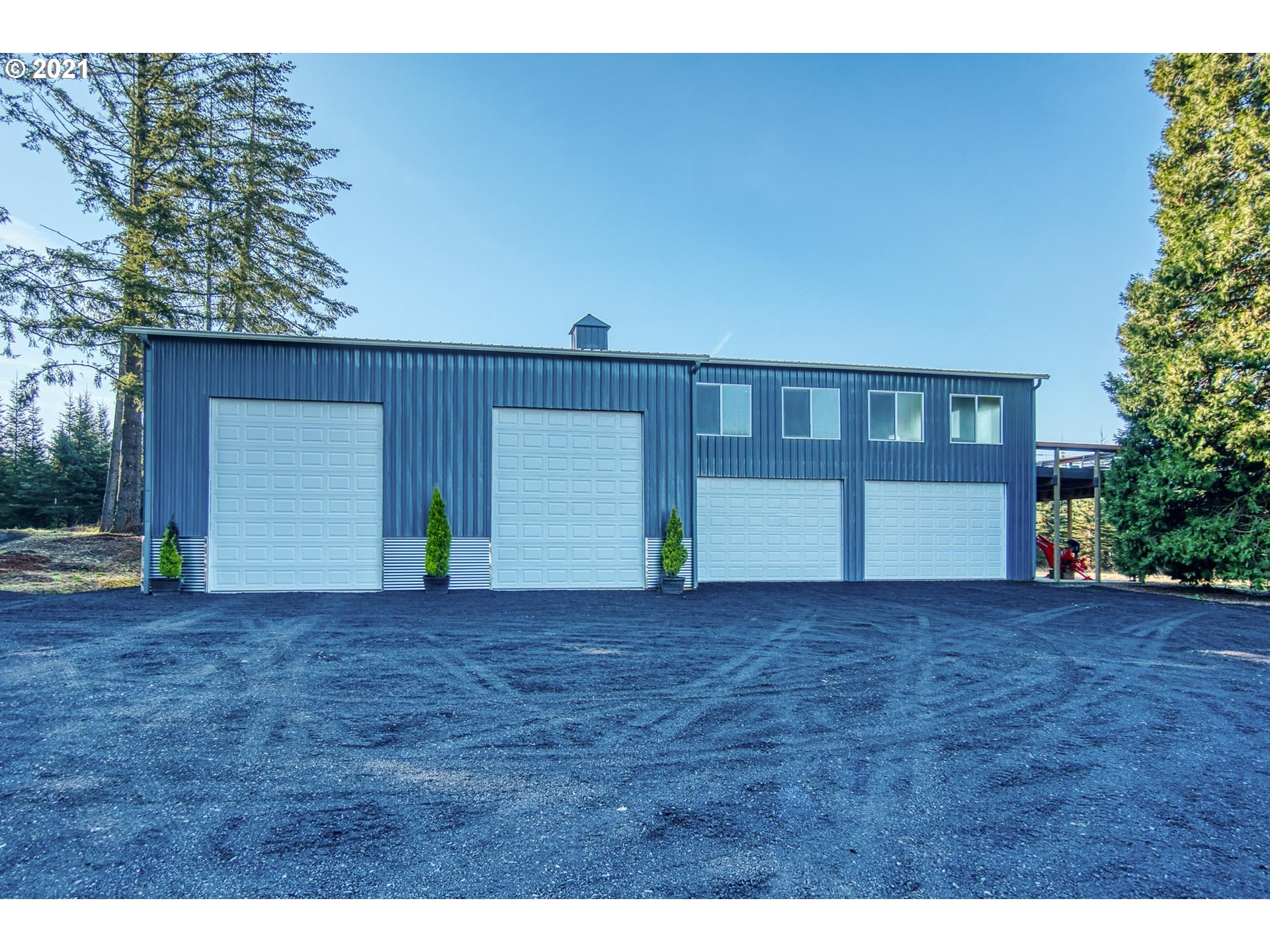 20093 Northwest Phillips Road Hillsboro, OR 97124 - Photo 4 of 20 Gallery Image 4