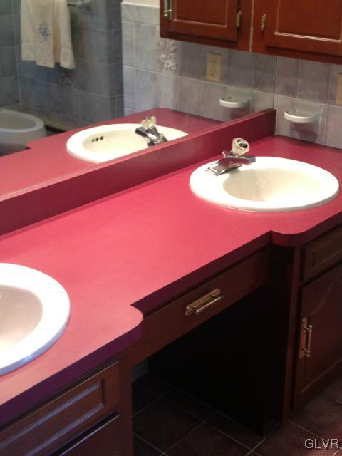435 Macada Road Bethlehem, PA 18017 - Photo 32 of 49 Gallery Image 32
