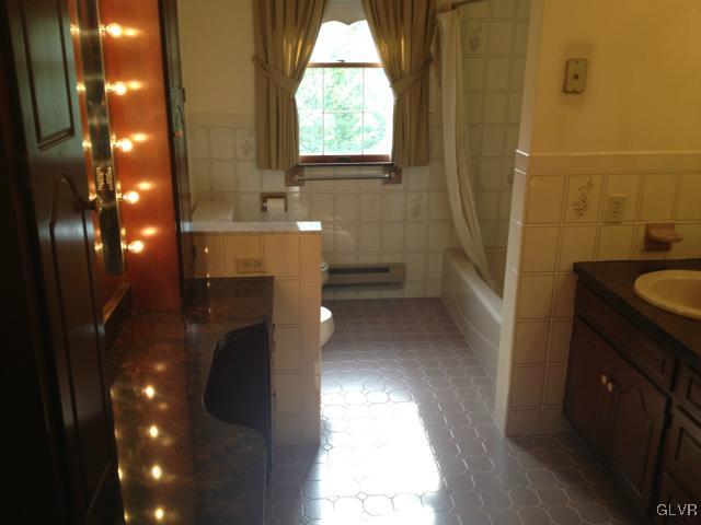 435 Macada Road Bethlehem, PA 18017 - Photo 35 of 49 Gallery Image 35
