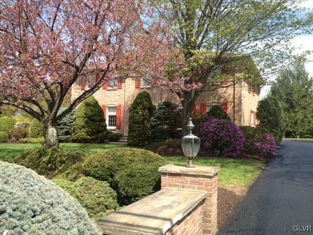 435 Macada Road Bethlehem, PA 18017 - Photo 4 of 49 Gallery Image 4