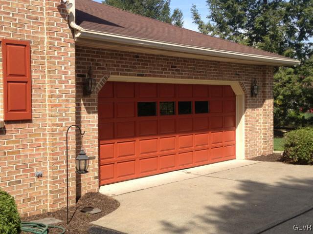 435 Macada Road Bethlehem, PA 18017 - Photo 7 of 49 Gallery Image 7