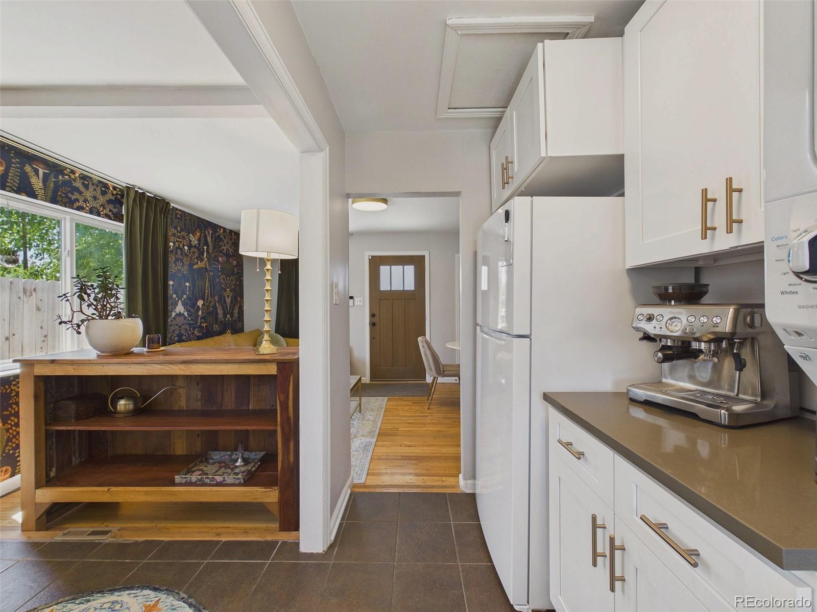 3250 Dexter Street Denver, CO 80207 - Photo 13 of 33