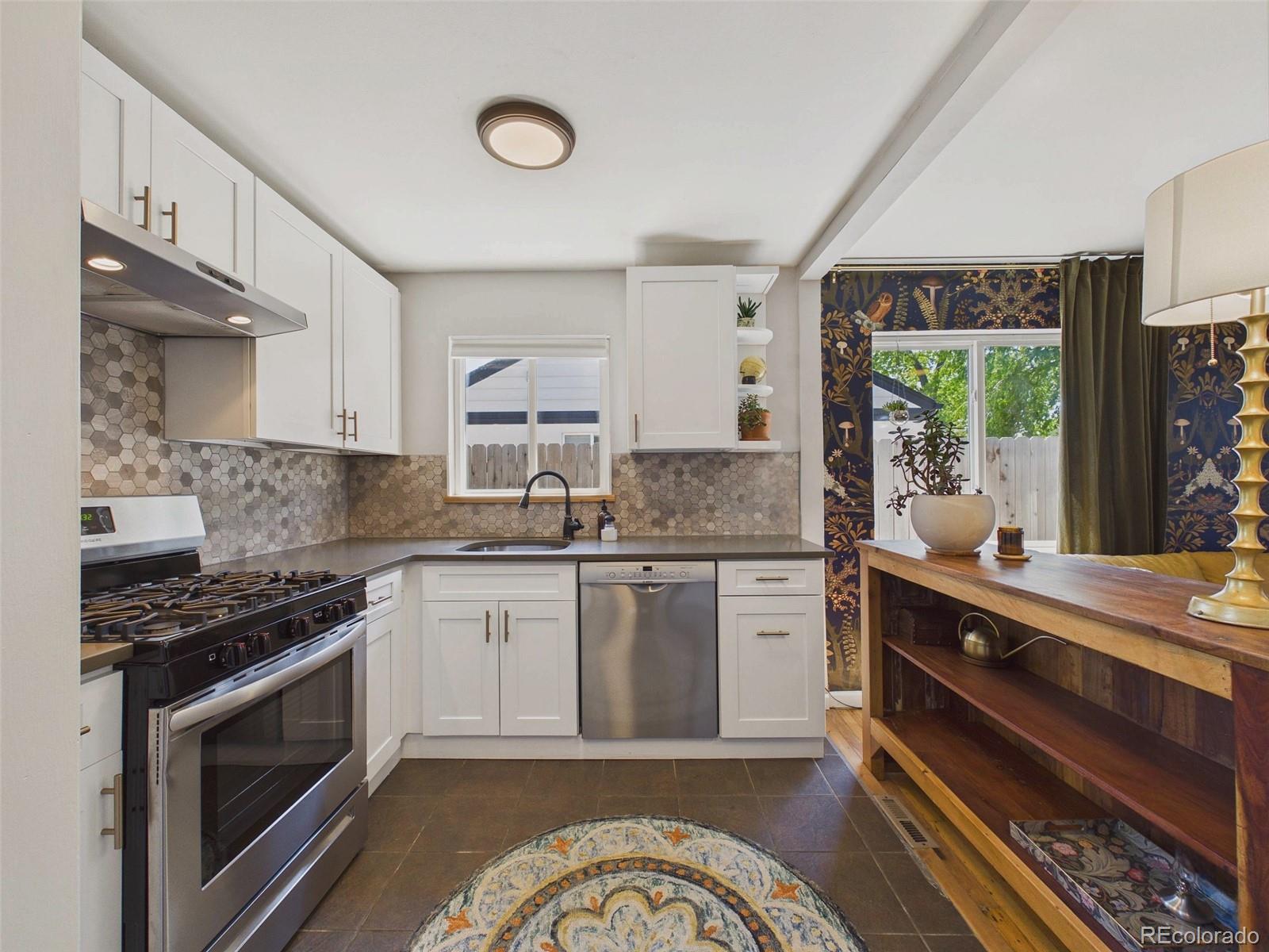 3250 Dexter Street Denver, CO 80207 - Photo 14 of 33