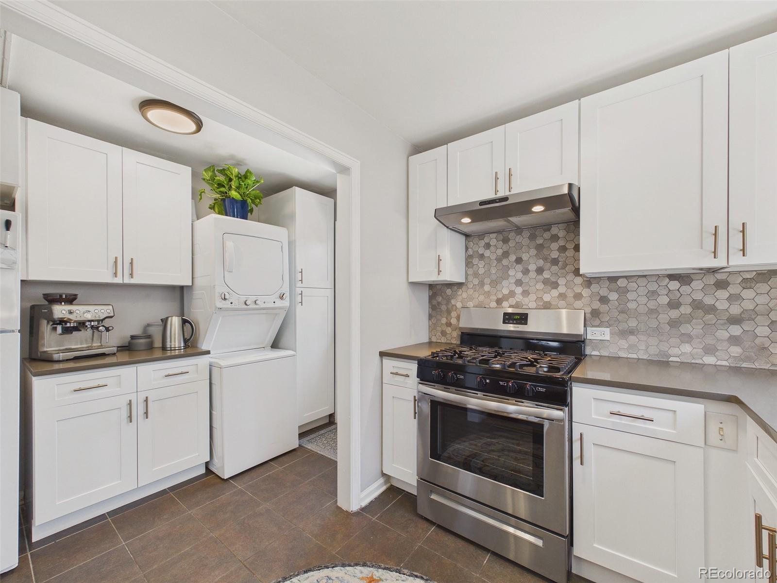 3250 Dexter Street Denver, CO 80207 - Photo 17 of 33