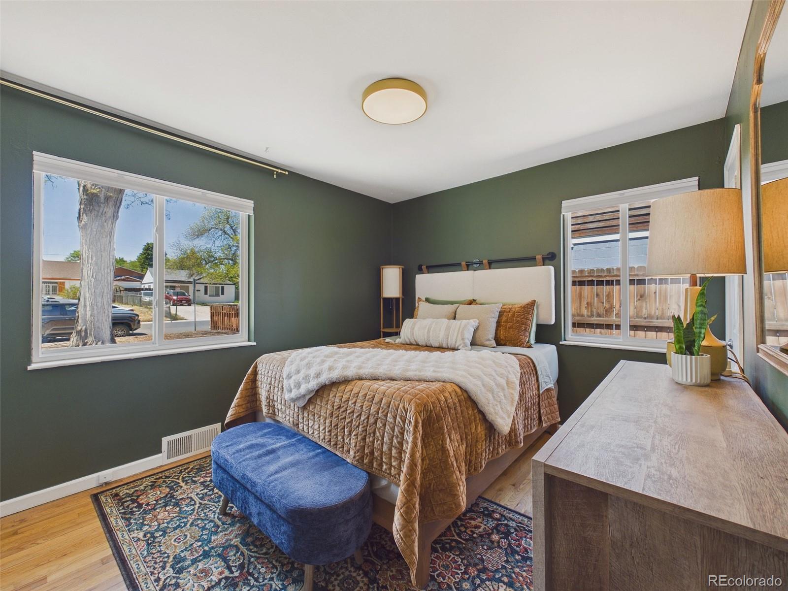 3250 Dexter Street Denver, CO 80207 - Photo 7 of 33