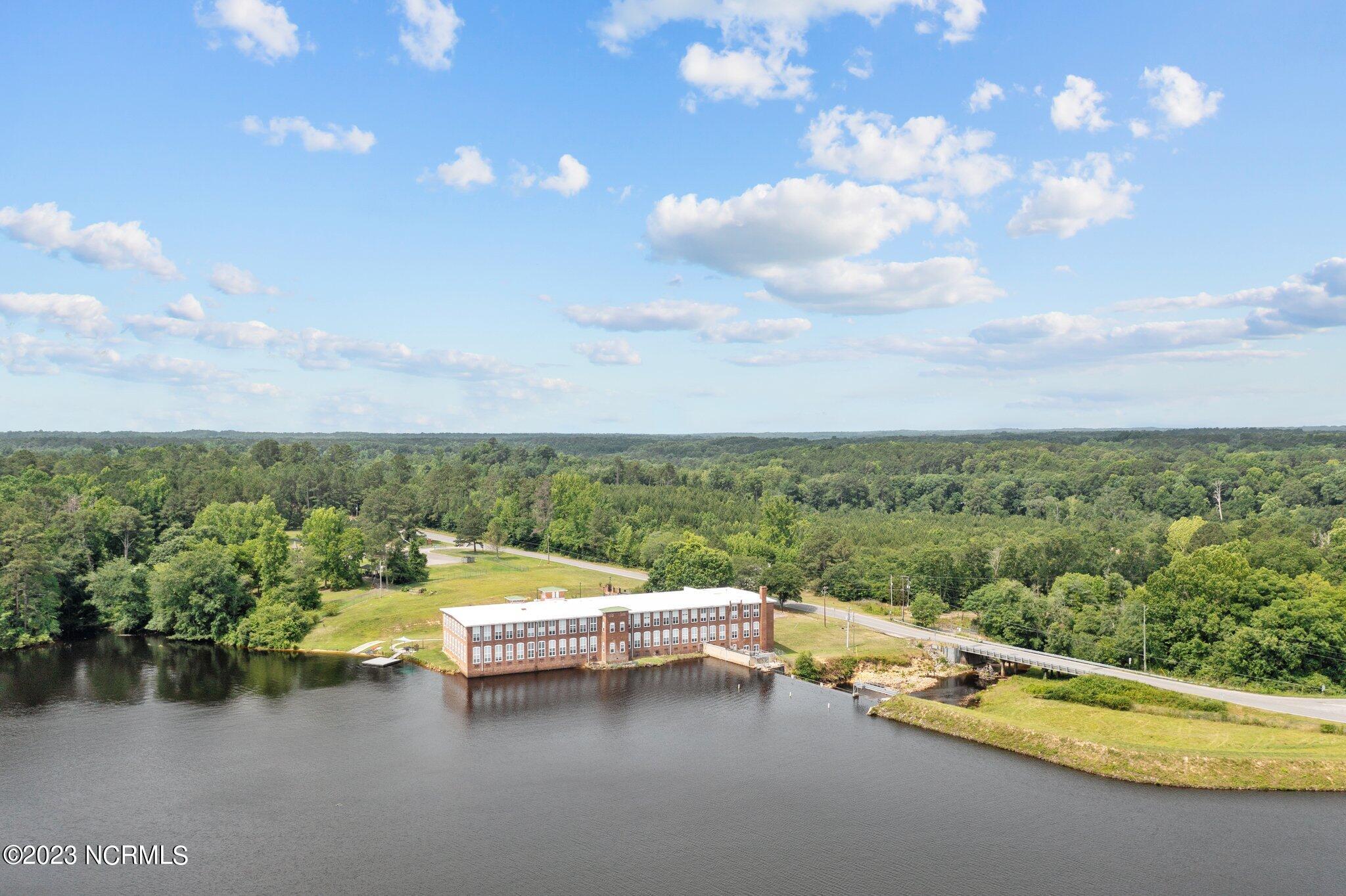 100 Carolyns Mill Place, Unit 109 Rockingham, NC 28379 - Photo 11 of 39 13-web-or-mls-DJI_0563