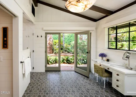 $5,850,000 | 1115 South Oak Knoll Avenue, Pasadena, CA 91106