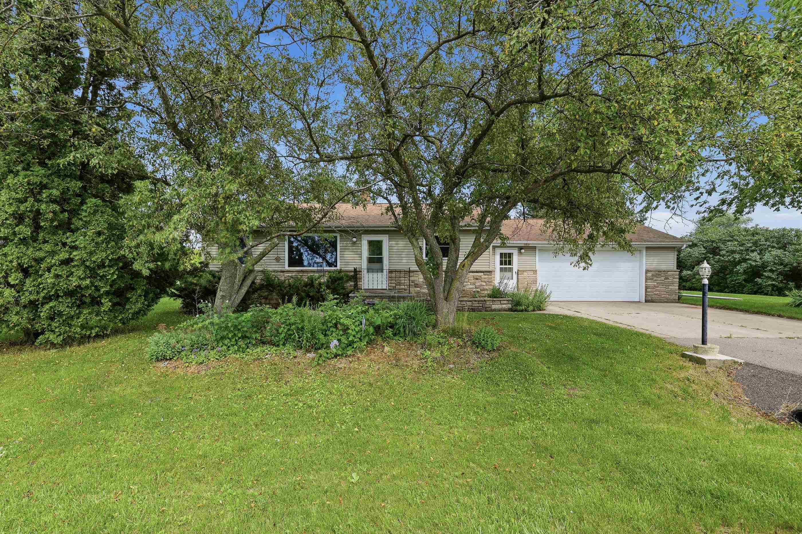 1815 Ellis Road Custer, WI 54423 - Photo 2 of 40
