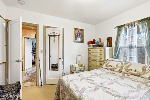$297,500 | 1206 South 10th Avenue, Yakima, WA 98902