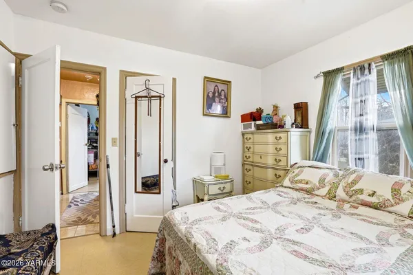 $297,500 | 1206 South 10th Avenue, Yakima, WA 98902