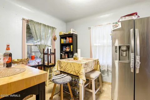 $297,500 | 1206 South 10th Avenue, Yakima, WA 98902