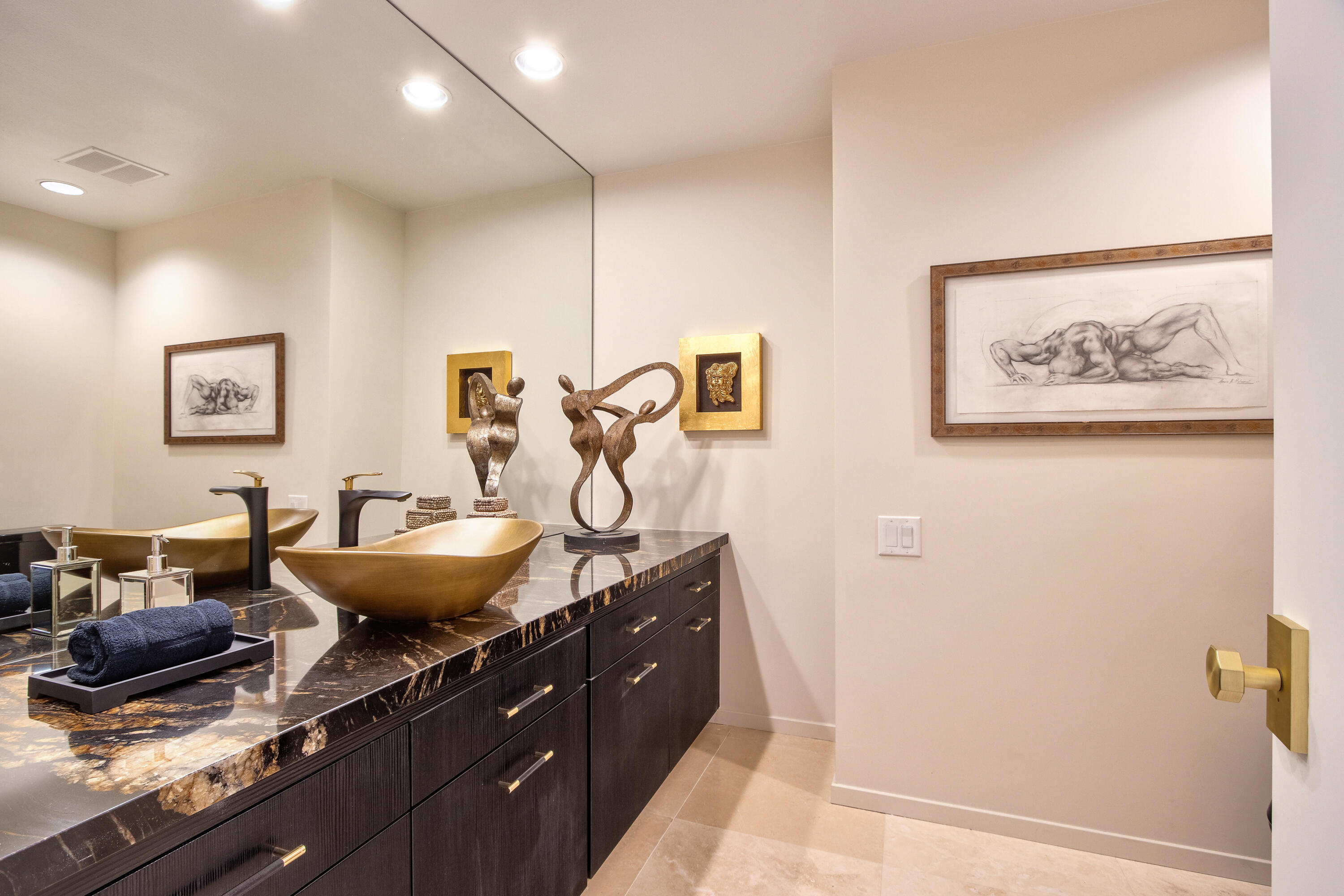 37355 Palm View Road Rancho Mirage, CA 92270 - Photo 22 of 49 36-Half-Bathroom