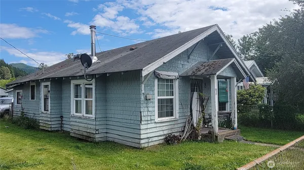 $242,500 | 107 1st Street, Morton, WA 98356
