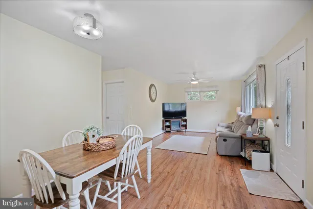 a view of a livingroom and dining room