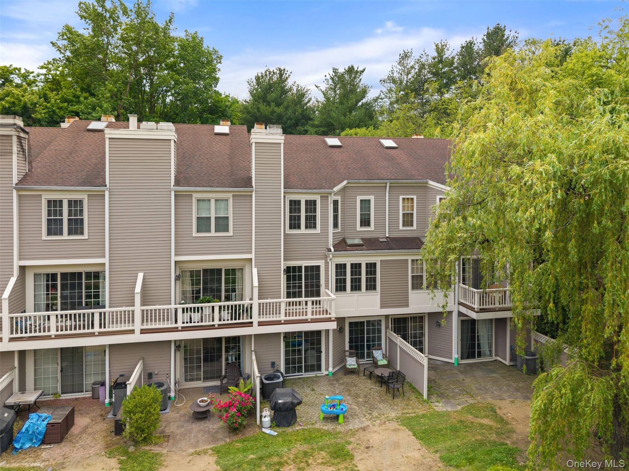 611 Pondside Drive White Plains, NY 10607 - Photo 20 of 40