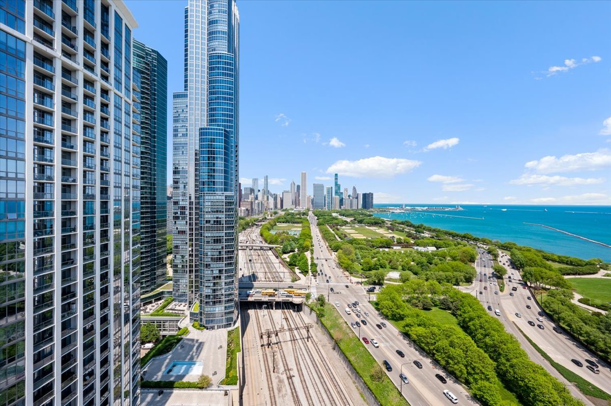 233 East 13th Street, Unit 508 Chicago, IL 60605 - Photo 25 of 27