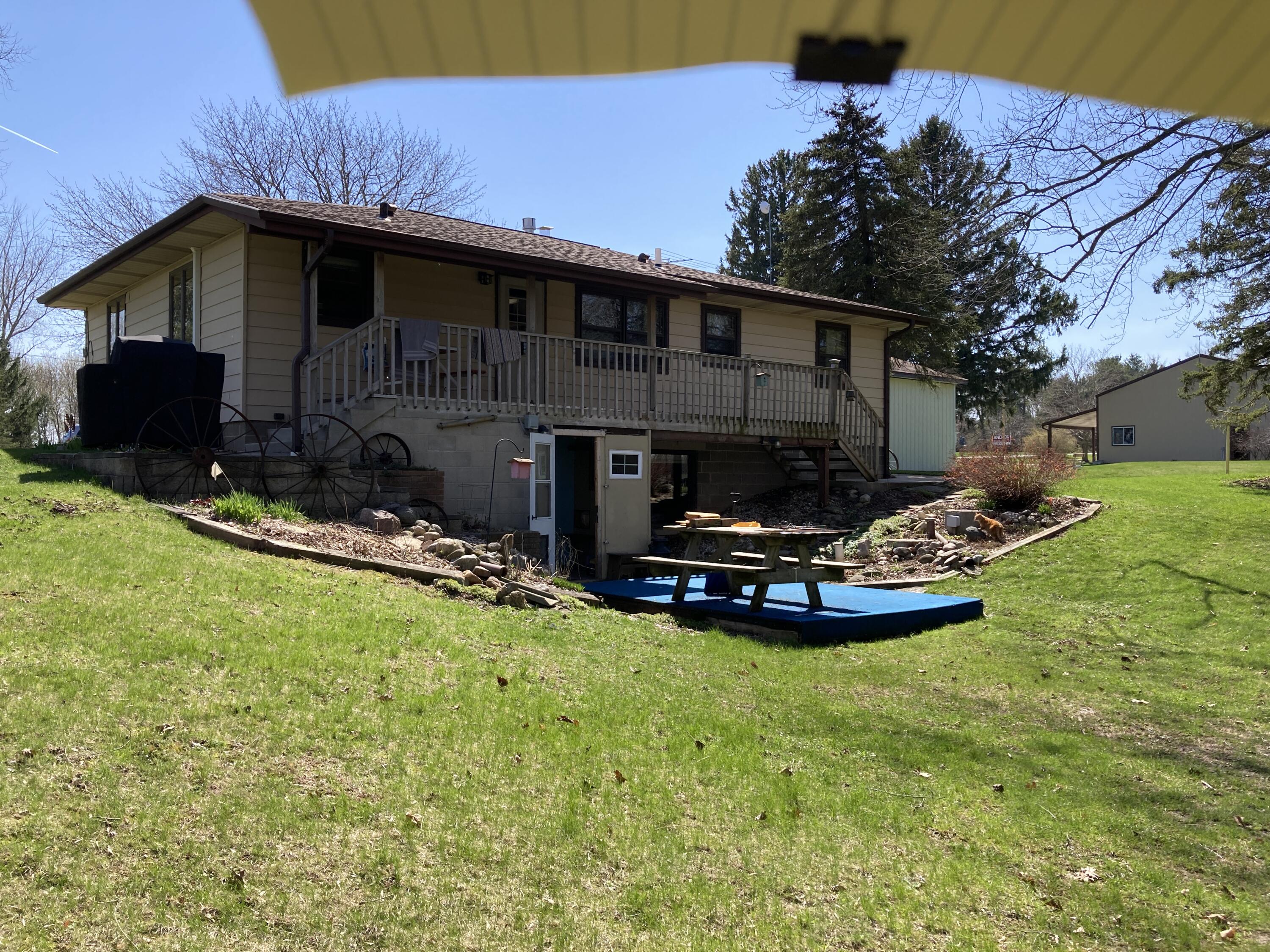 W4918 County Road North Lyndon, WI 53093 - Photo 4 of 23 Rear view