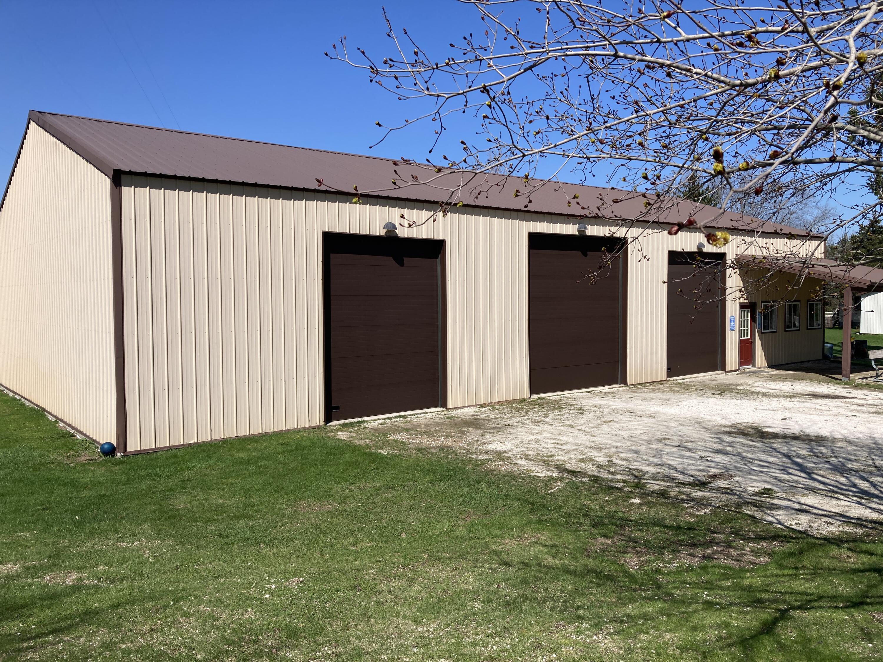 W4918 County Road North Lyndon, WI 53093 - Photo 6 of 23 80'x42' Shed/Shop