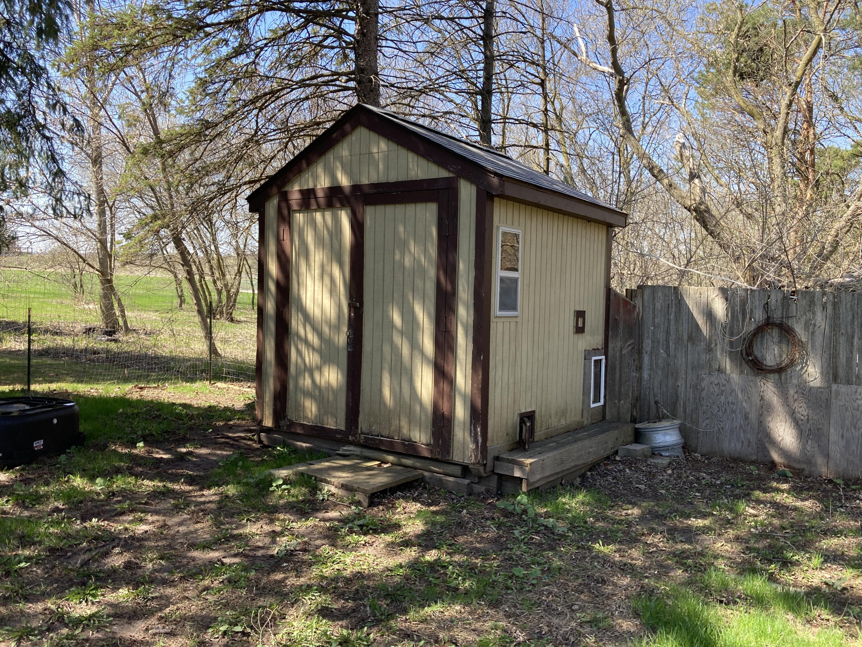 W4918 County Road North Lyndon, WI 53093 - Photo 7 of 23 Yard Shed