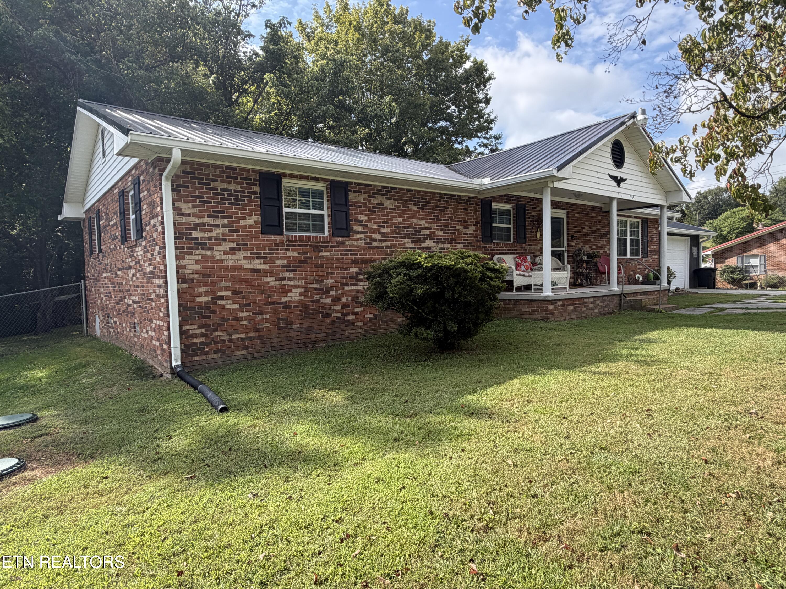 744 Cross Valley Road La Follette, TN 37766 - Photo 8 of 44 IMG_9756