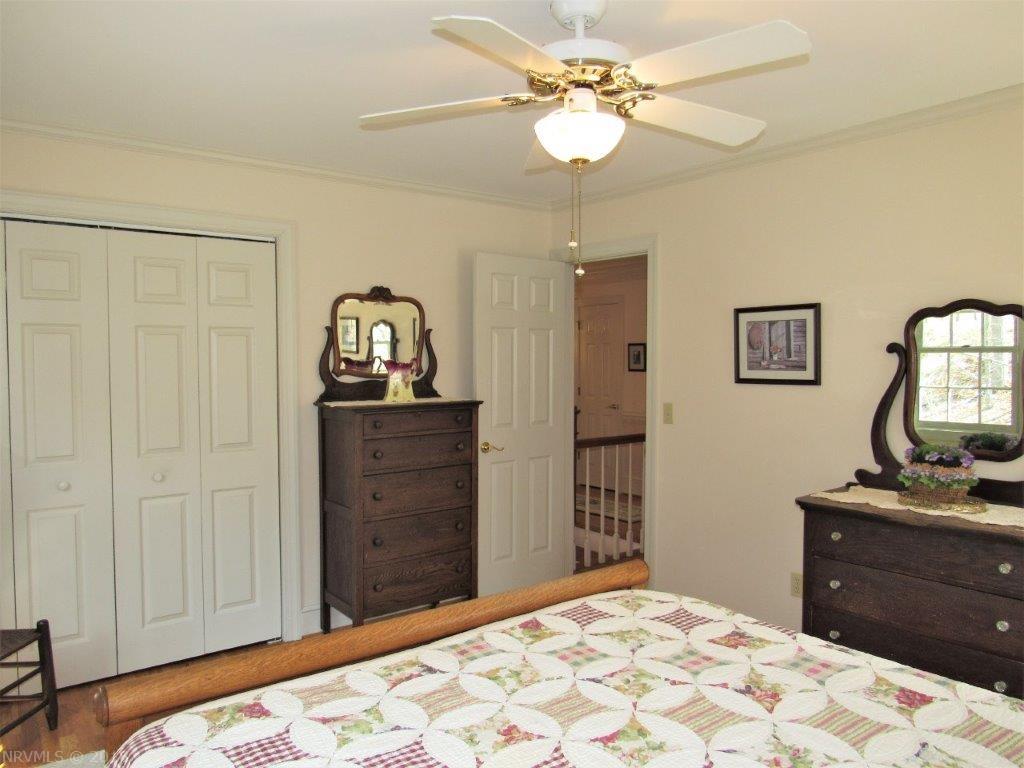 1450 Falcon Ridge Road Blacksburg, VA 24060 - Photo 40 of 66 Gallery Image 40