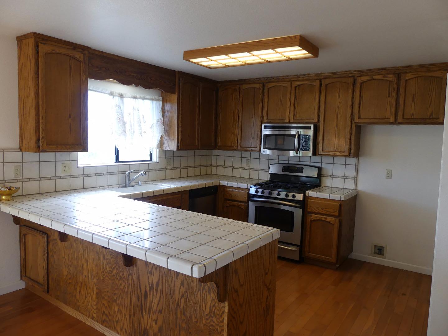 200 Hudson Landing Road Watsonville, CA 95076 - Photo 8 of 28 Gallery Image 8