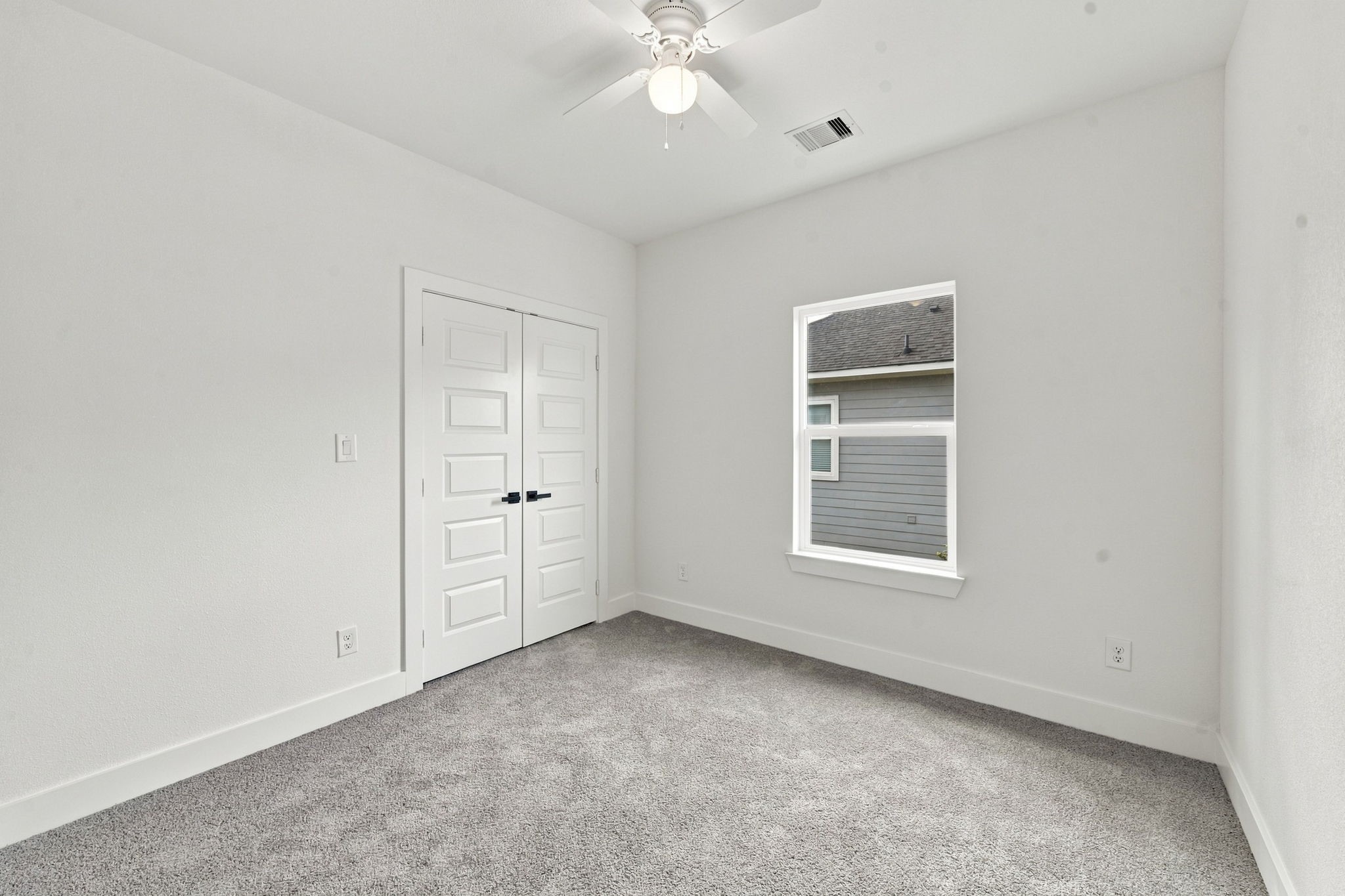 8707 Westcott Road, Unit A B Houston, TX 77016 - Photo 31 of 39 Gallery Image 31