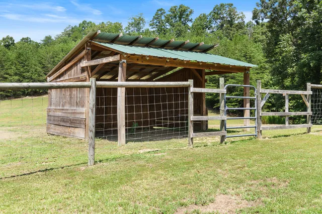 $549,000 | 819 Pickett Cross Road, Whitwell, TN 37397