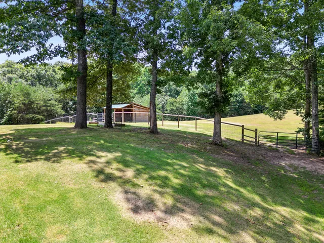 $549,000 | 819 Pickett Cross Road, Whitwell, TN 37397