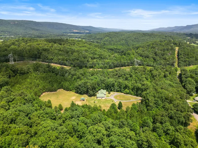 $549,000 | 819 Pickett Cross Road, Whitwell, TN 37397