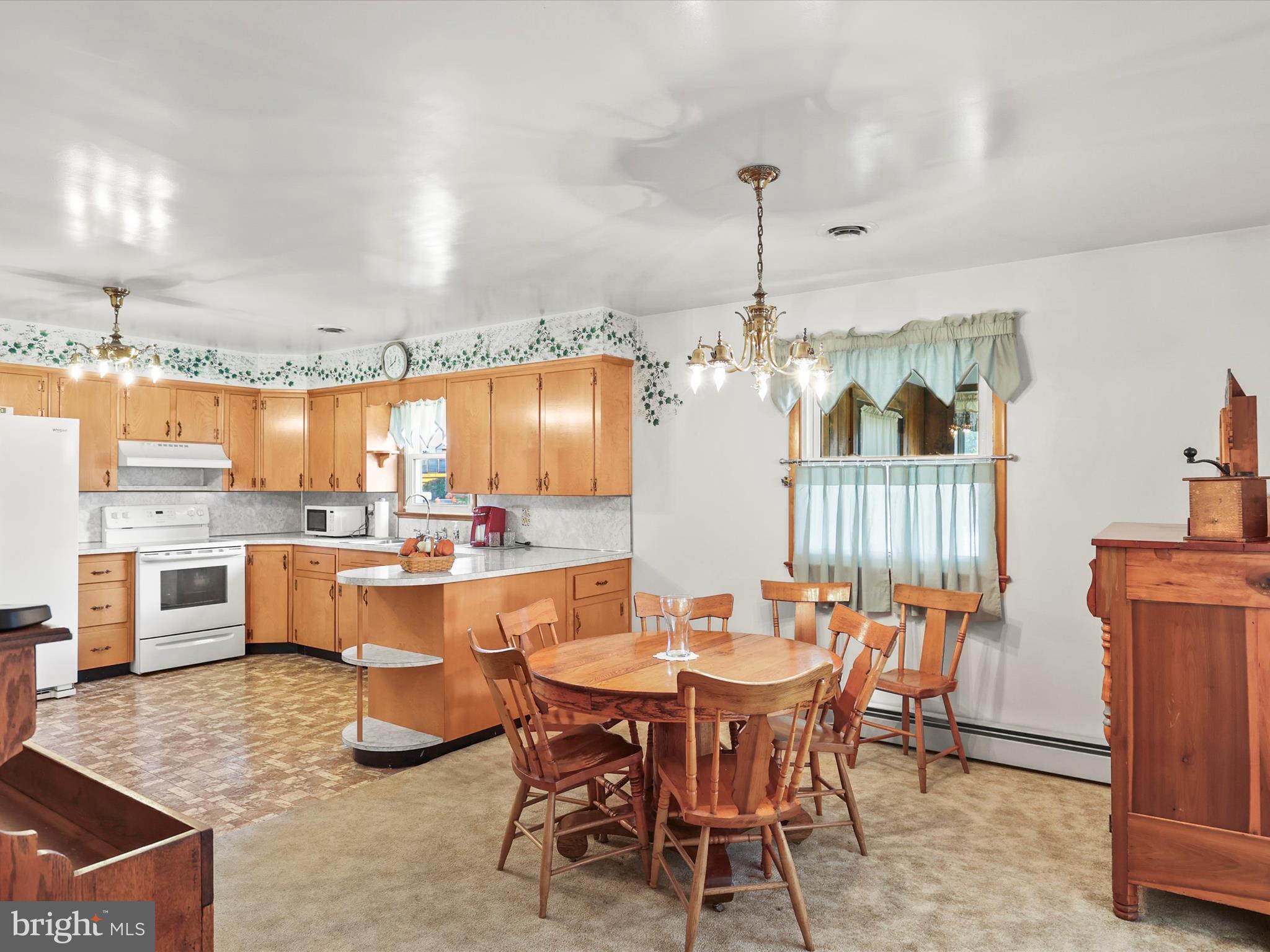 2098 Table Rock Road Biglerville, PA 17307 - Photo 15 of 35 Spacious eat-in kitchen