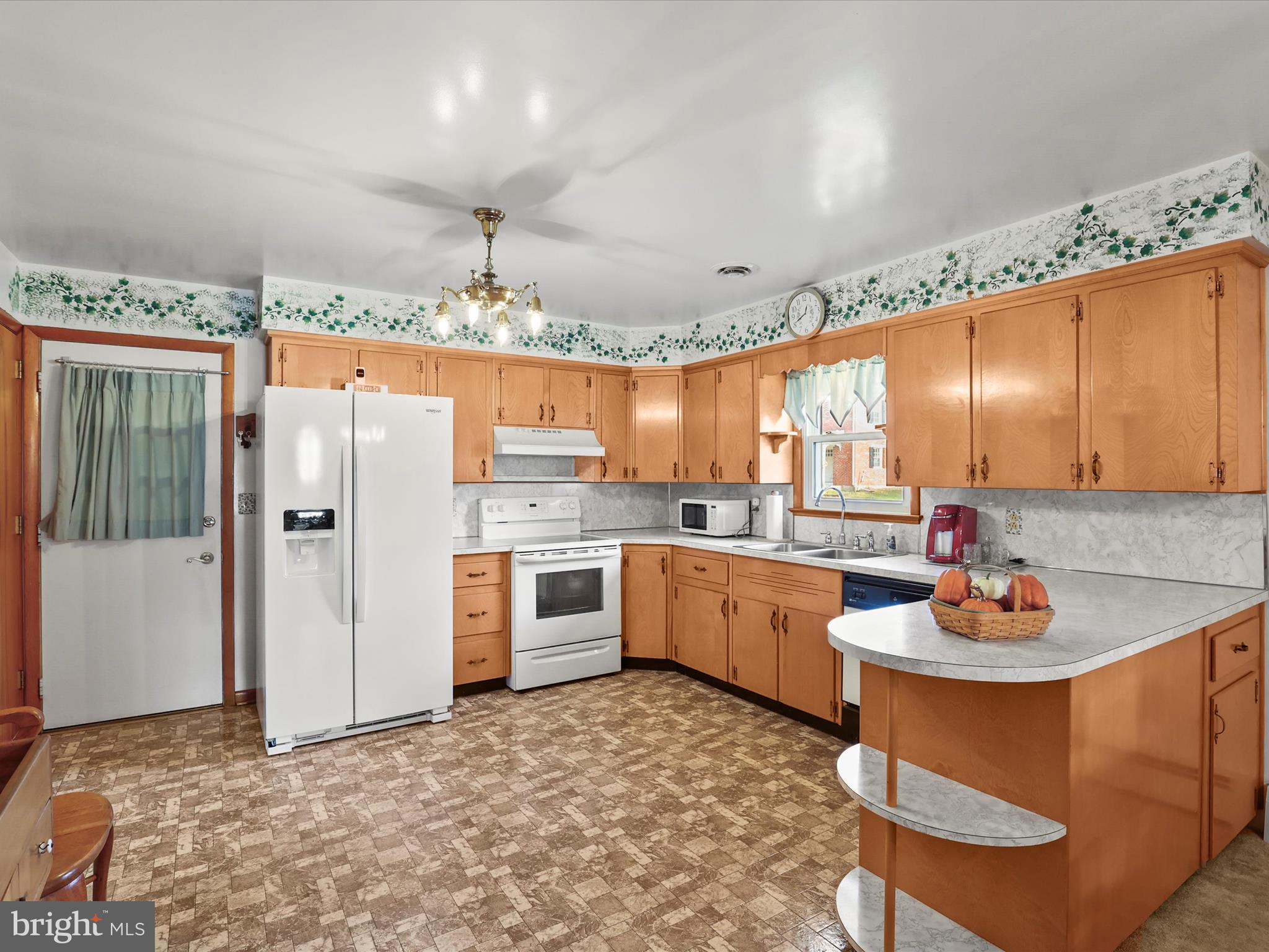 2098 Table Rock Road Biglerville, PA 17307 - Photo 16 of 35 Gallery Image 16