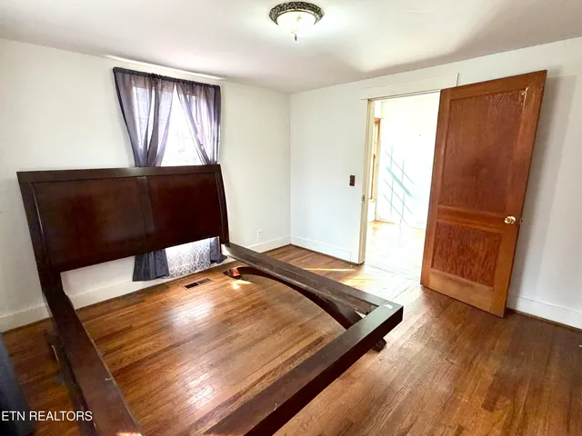 $350,000 | 120 West Lowe Drive, Caryville, TN 37714