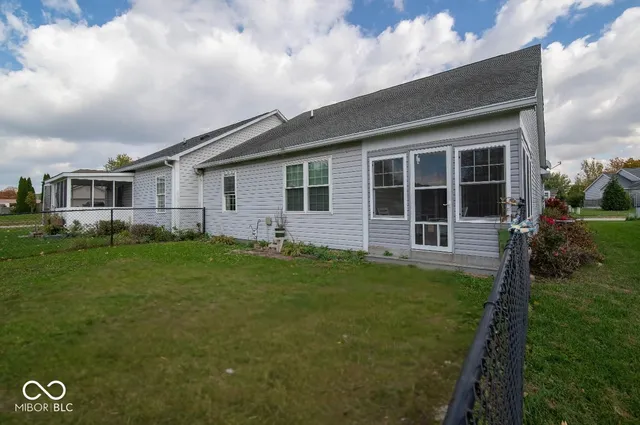 $230,000 | 904 Village Circle, Greenwood, IN 46143