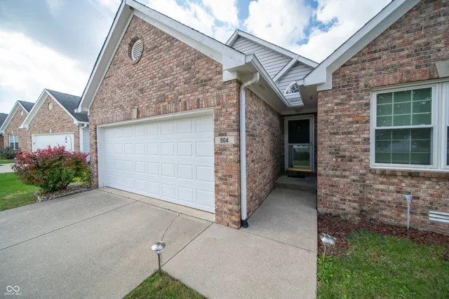 $230,000 | 904 Village Circle, Greenwood, IN 46143