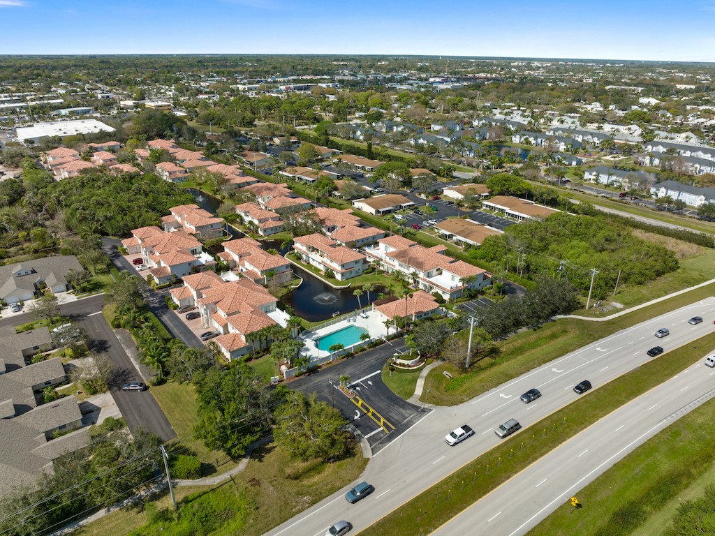 572 7th Square Southwest, Unit 101 Vero Beach, FL 32962 - Photo 30 of 34 an aerial view of multiple house